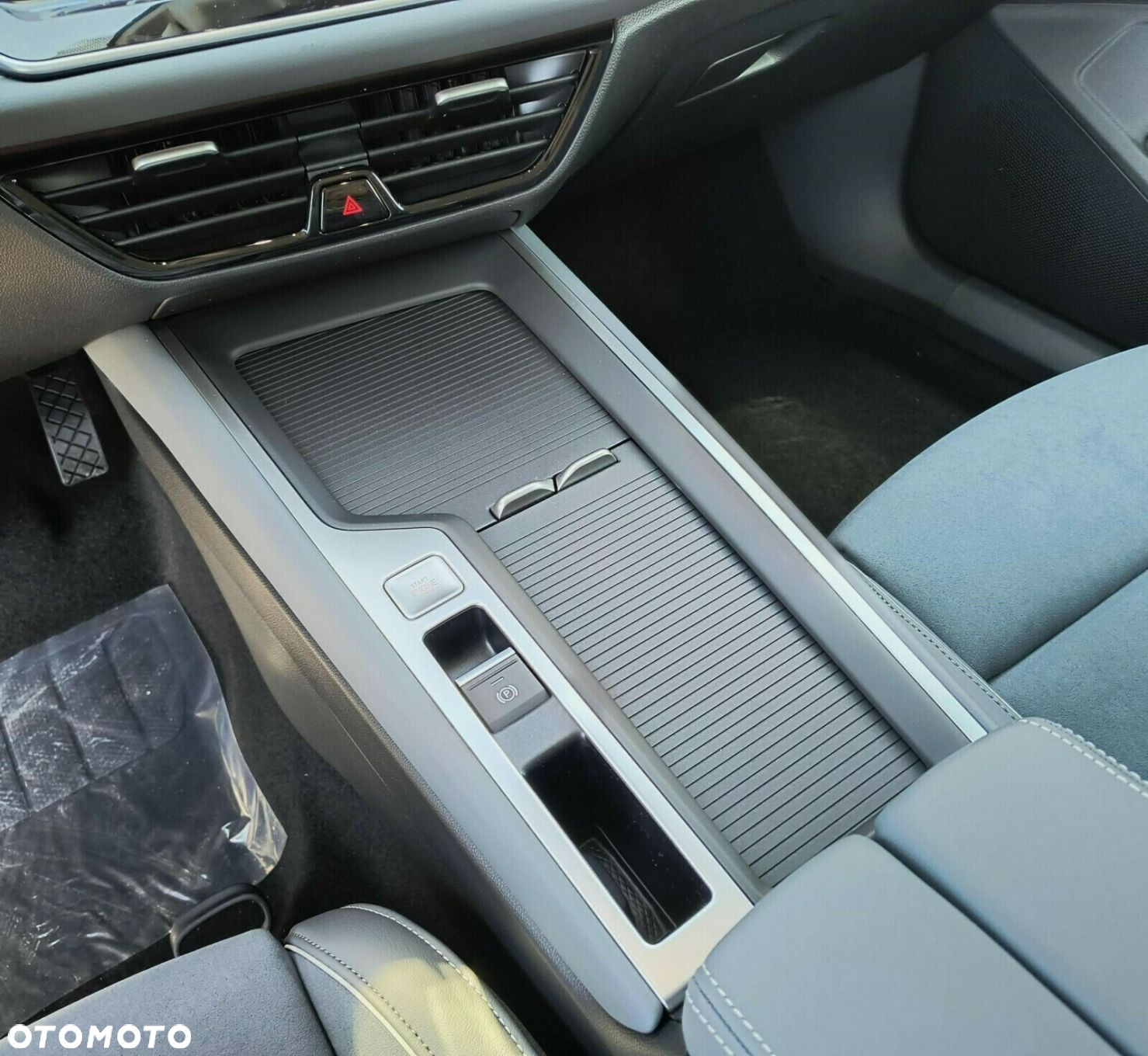 Volkswagen Passat 1.5 TSI ACT mHEV Business DSG - 21