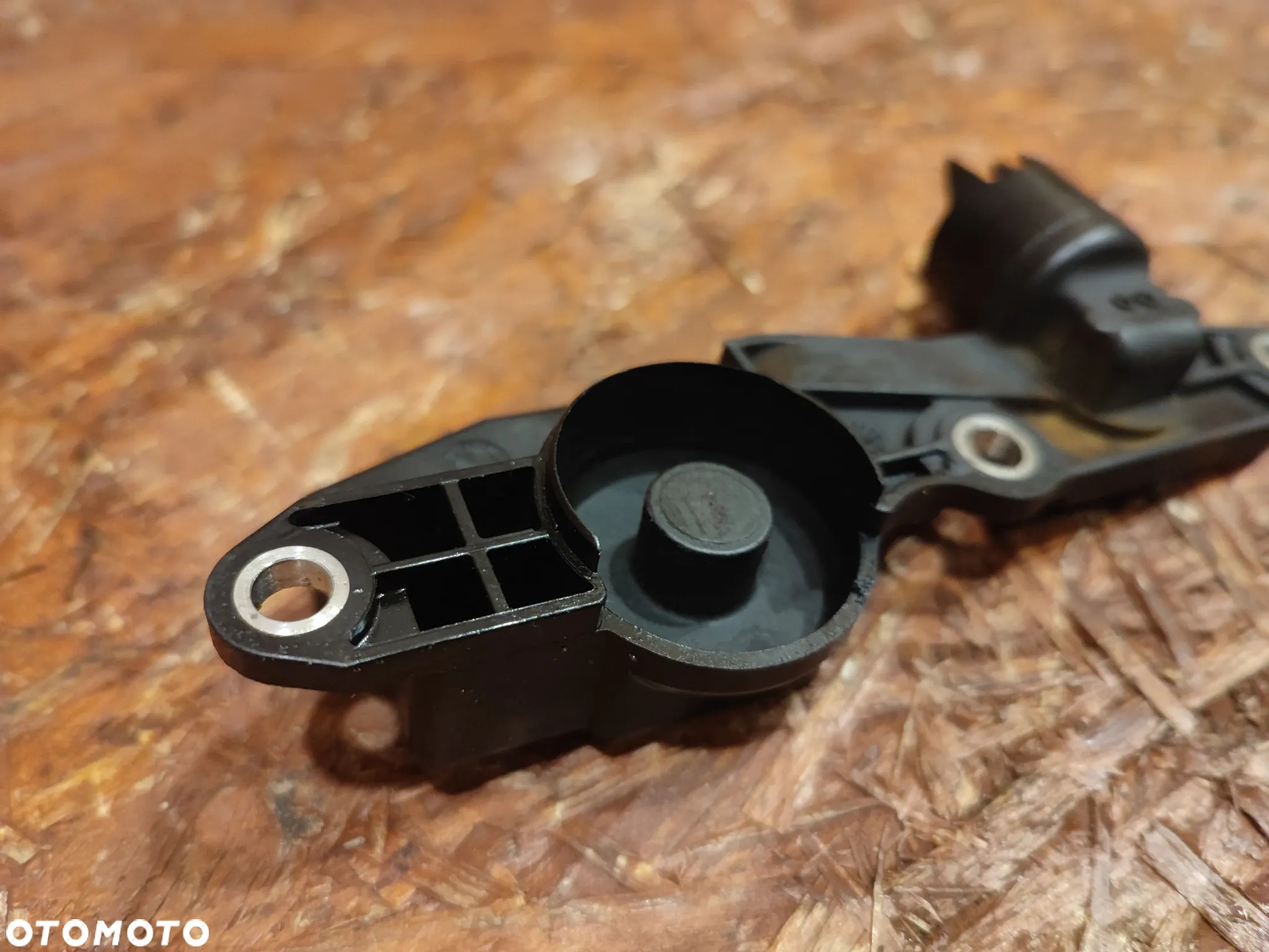 BMW E60LCI / E81 / E46 / E82 / E83 / E84 / E90 / E91 ORYGINALNY CZUJNIK WAŁKA MIMOŚRODOWEGO DO SILNIKÓW GAMY N46 / N42 ( 1.6i / 1.8i / 2.0i ) O NR.  11 37 7 527 016 11 37 7 513 783 / 11 37 7 506 503 OEM SPRAWNY W 100% - 4