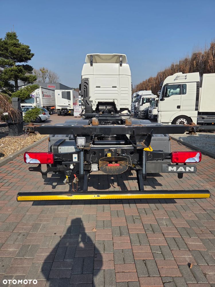 MAN TGX - 8