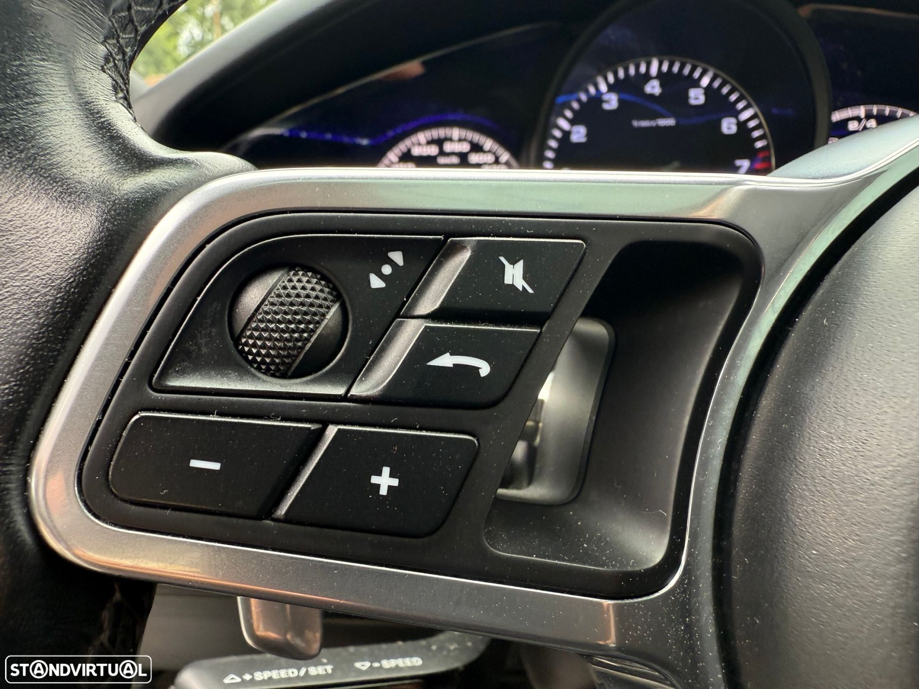 Porsche Cayenne Coupé E-Hybrid - 31