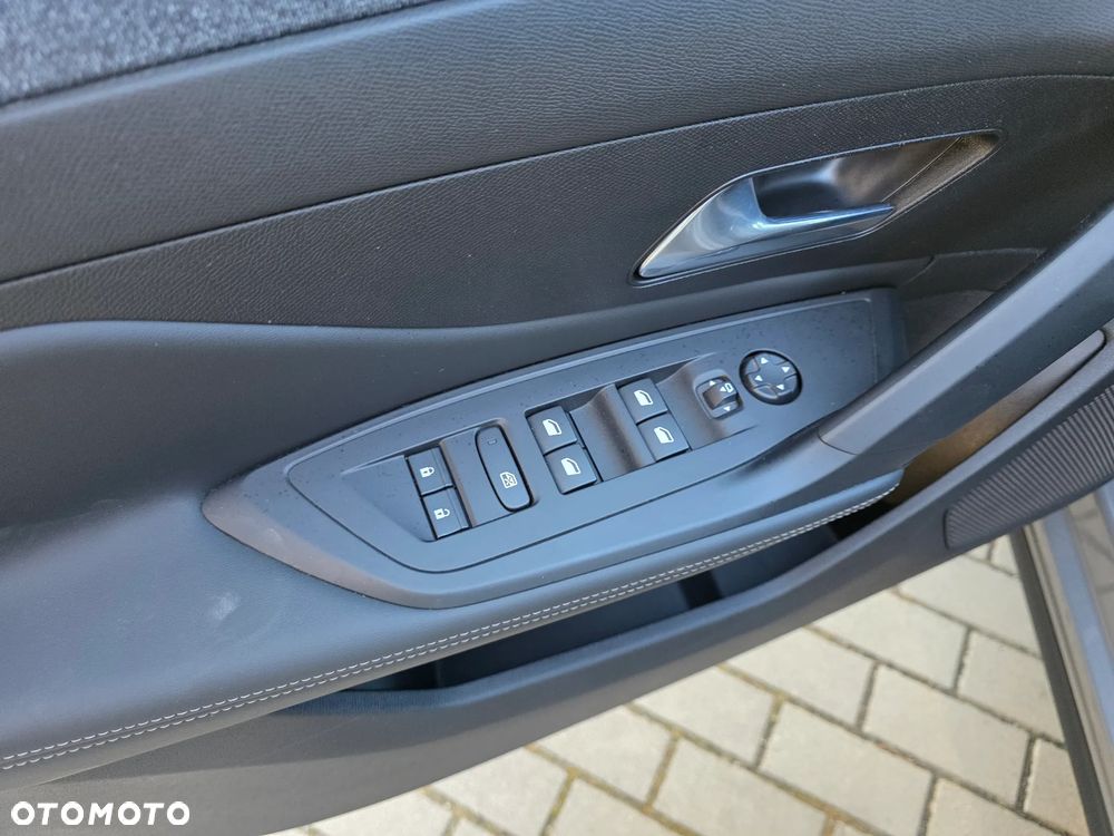 Peugeot 408 1.2 PureTech Allure S&S EAT8 - 10