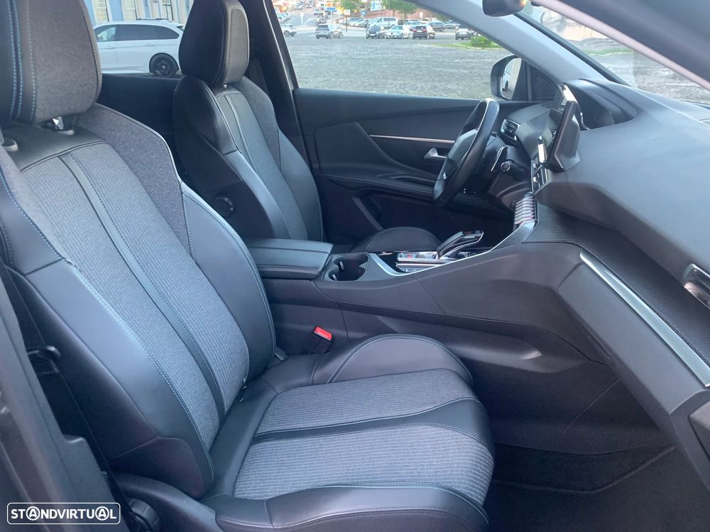 Peugeot 3008 1.5 BlueHDi Allure Pack EAT8 - 6