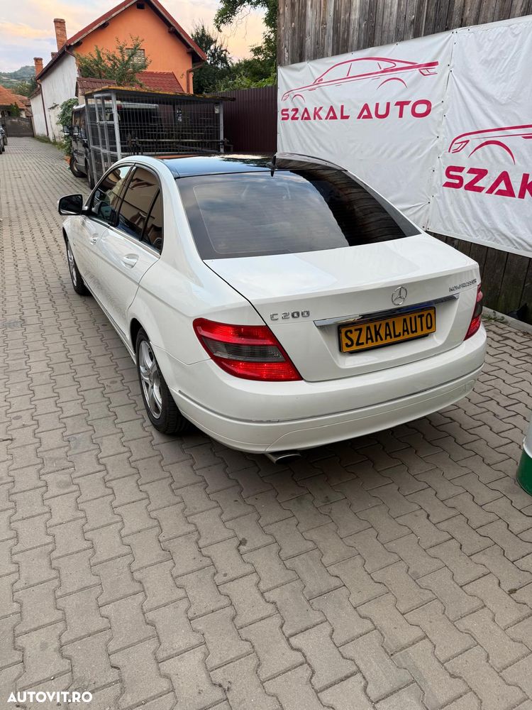 Mercedes-Benz C 200 Avantgarde Edition - 22