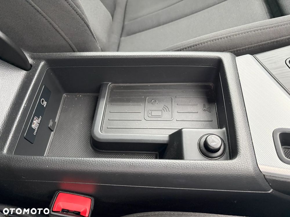 Audi A4 Avant 2.0 TDI S tronic - 26