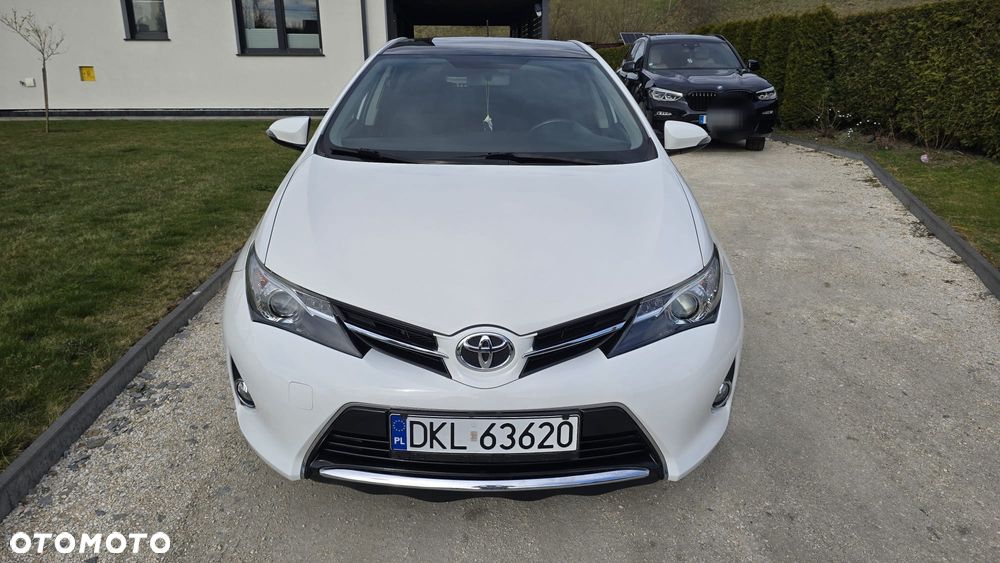 Toyota Auris 1.4 D-4D Premium + EU5 - 2