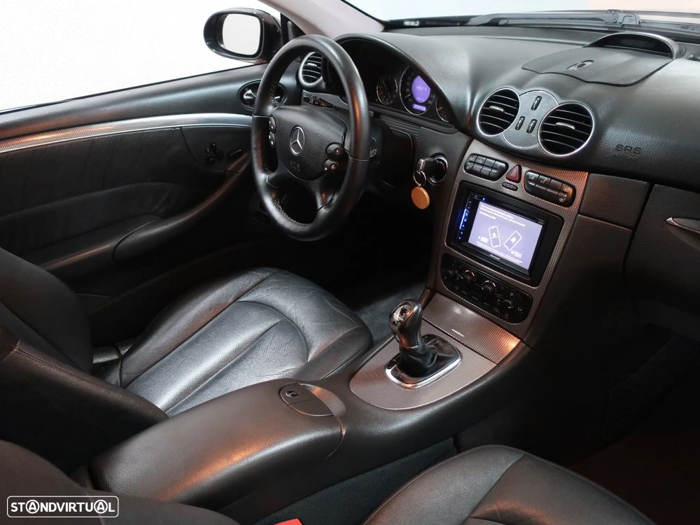 Mercedes-Benz CLK 270 - 23