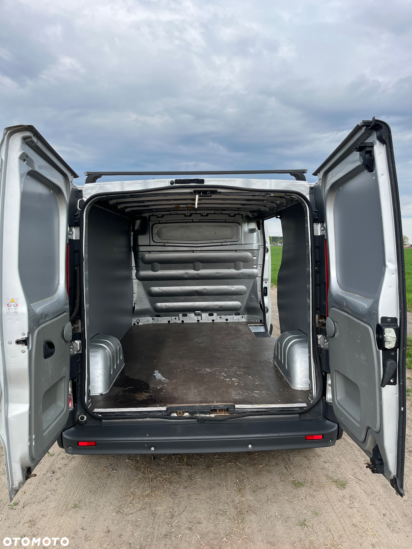 Opel Vivaro - 13