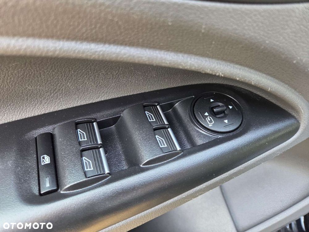 Ford Tourneo Connect Grand - 6