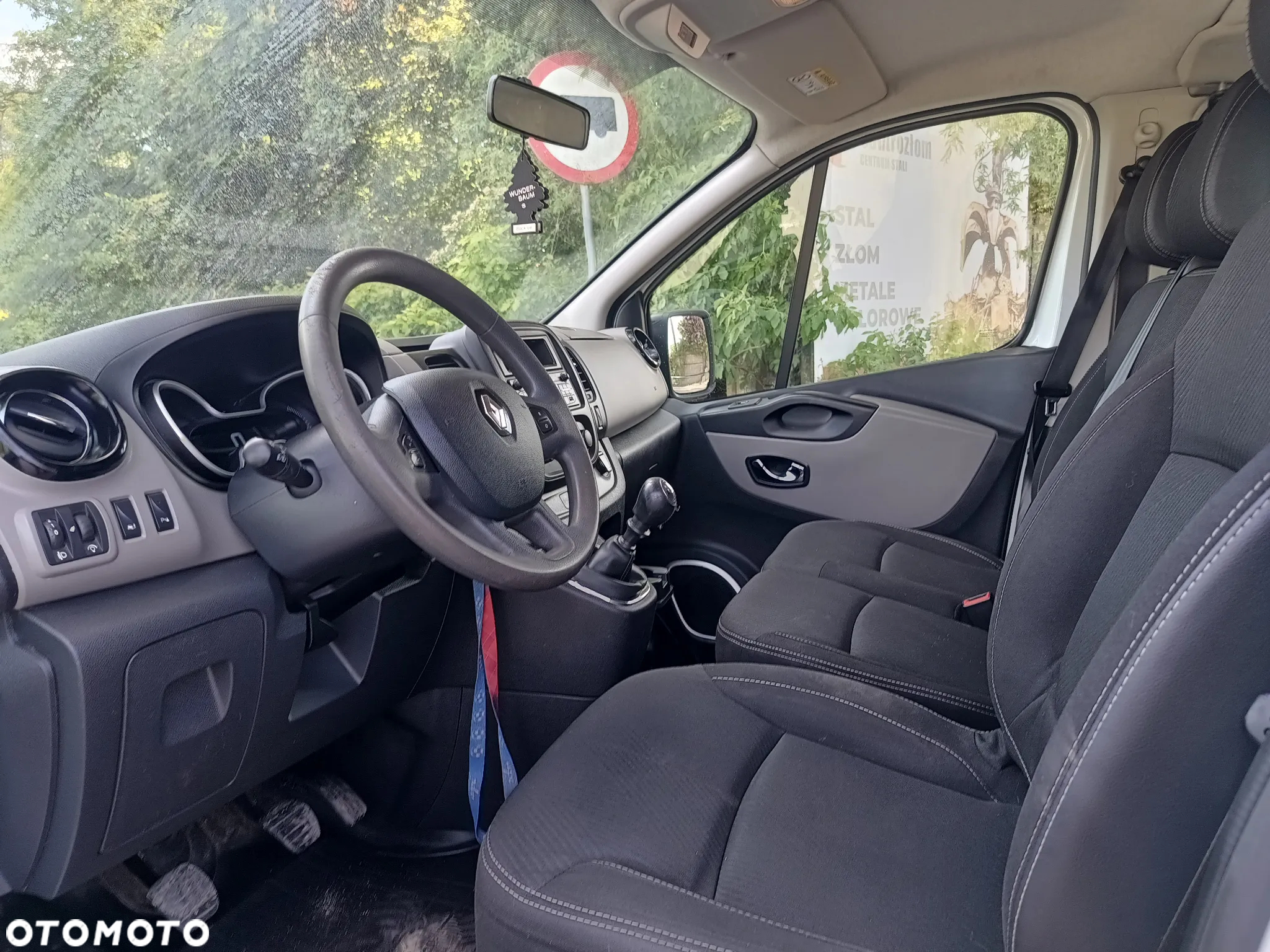 Renault Trafic - 13