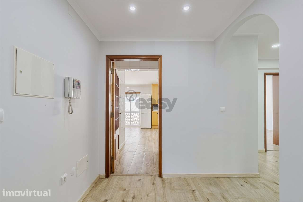Apartamento T3 renovado, rés chão alto - Grande imagem: 4/25