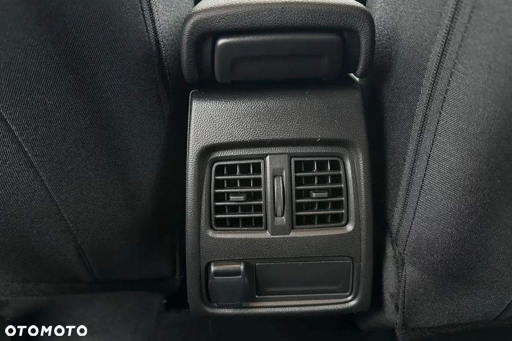 Mitsubishi Grandis 1.3T mHEV Intense Style Cold DCT - 27