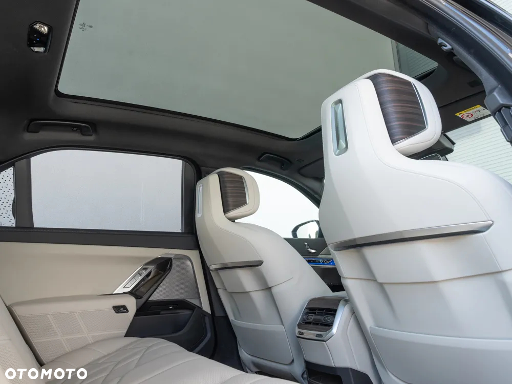 BMW Seria 7 740d xDrive - 13