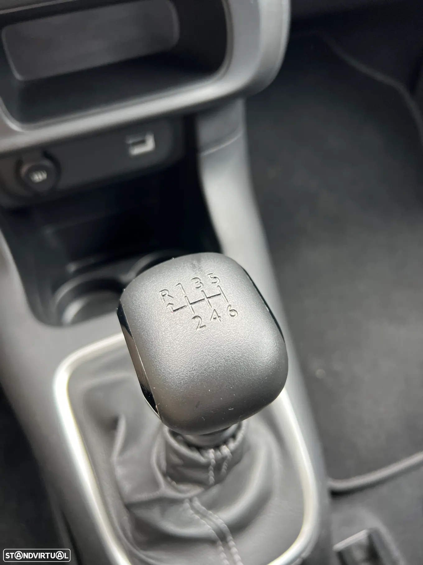 Citroën C3 1.2 PureTech Shine Pack - 8