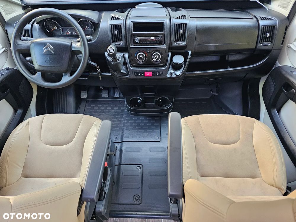 Adria TWIN 600 LUX Zimowy Hak MAX doposażony - 14