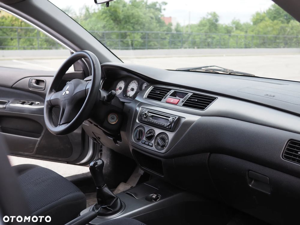 Mitsubishi Lancer - 18