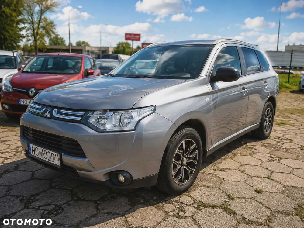 Mitsubishi Outlander 2.0 2WD Plus - 1