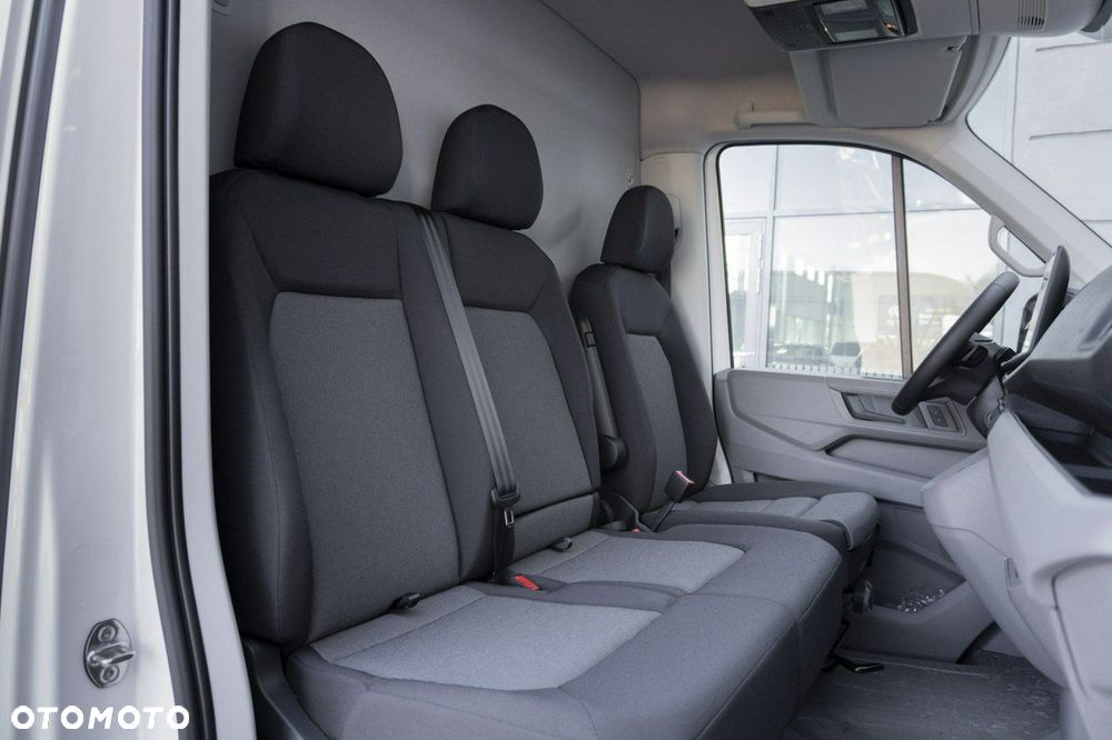 Volkswagen Crafter - 13