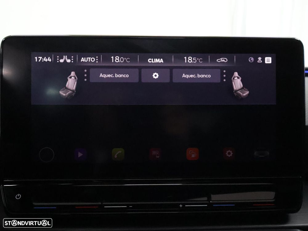 Cupra Leon 1.5 eTSI MID DSG - 23