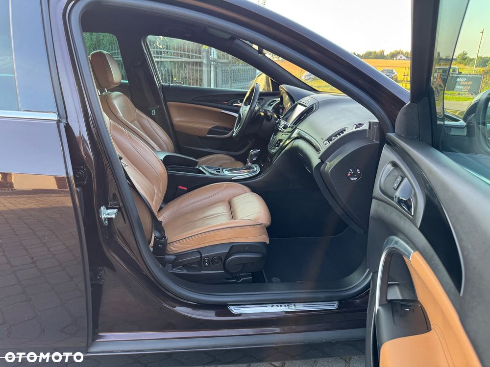 Opel Insignia - 15