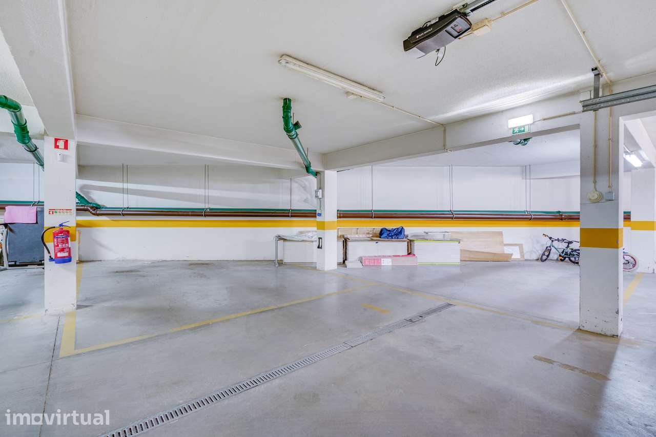 T4 de luxo com 225m² de área bruta - Grande imagem: 2/37