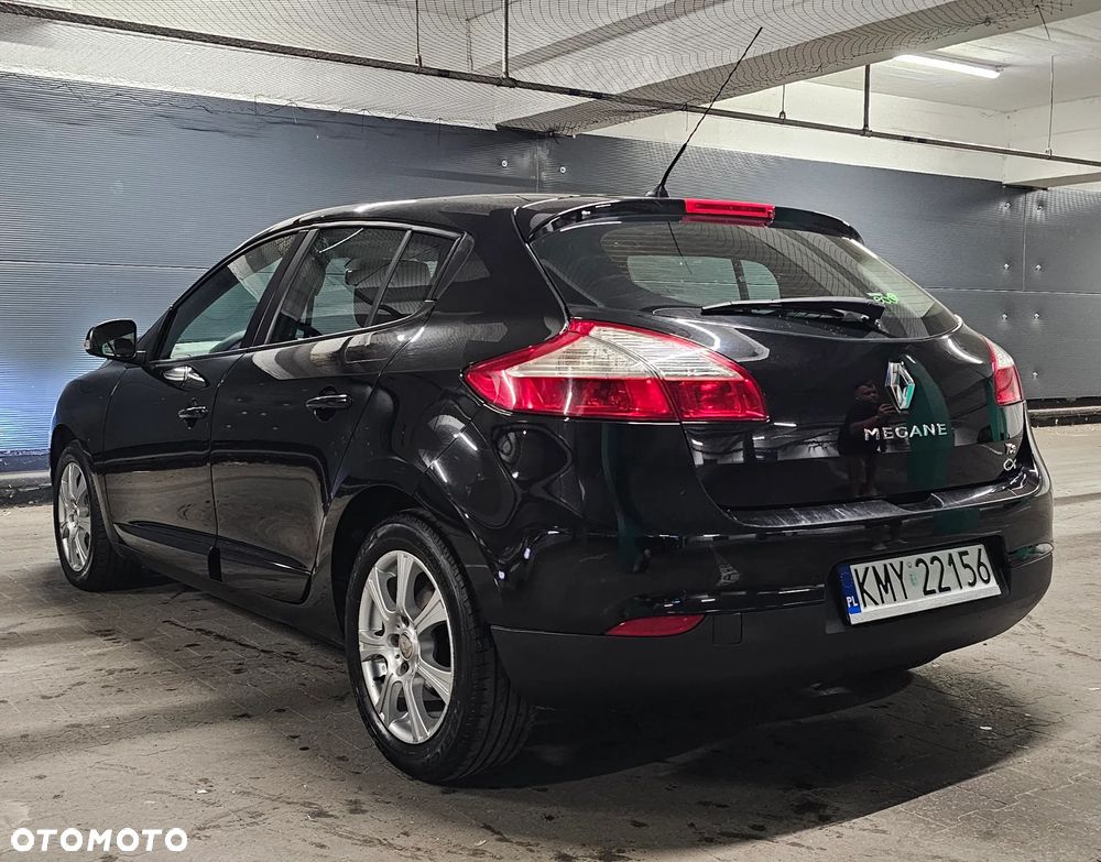 Renault Megane ENERGY TCe 115 Start & Stop Bose Edition - 4