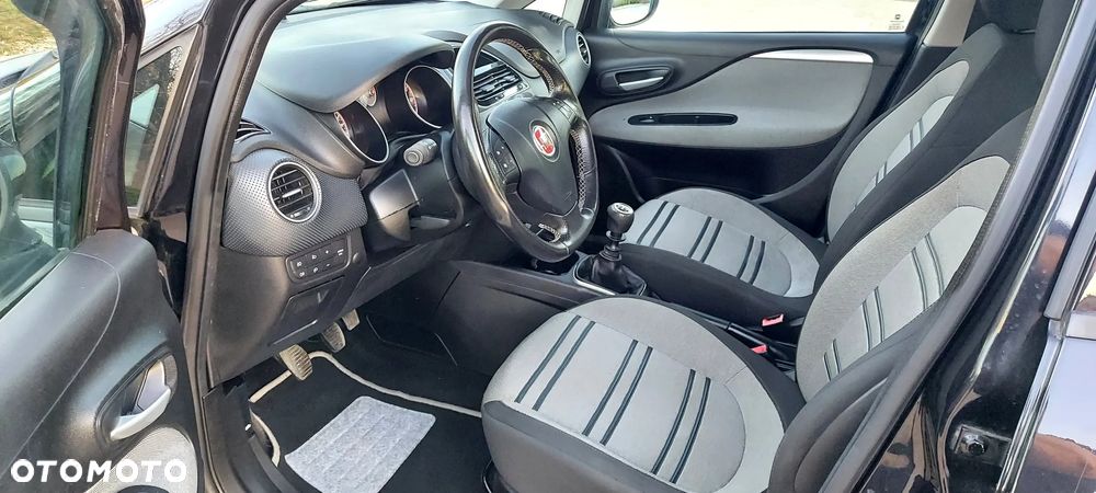 Fiat Punto Evo 1.4 8V Racing - 23