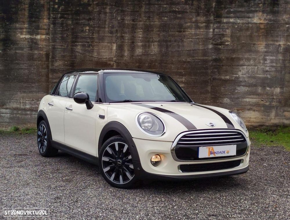 MINI 5 Portas Cooper D Auto - 14