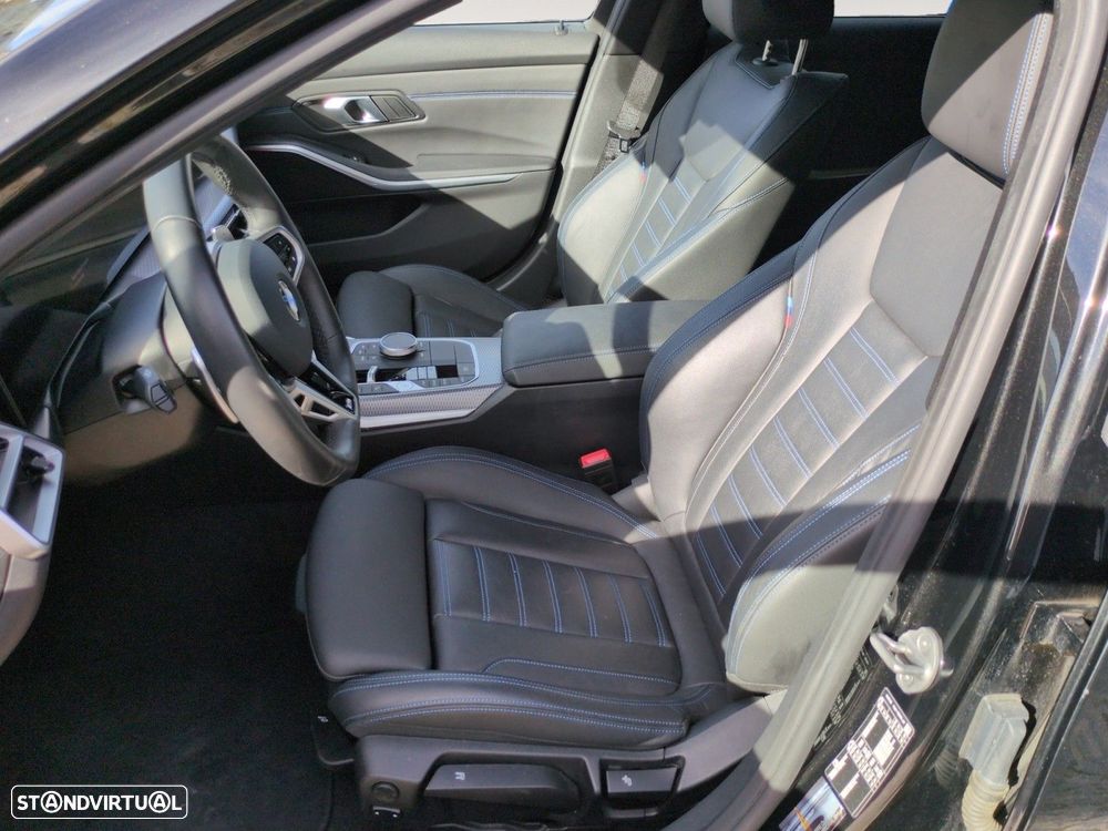 BMW 320 d Touring Pack Desportivo M Auto - 9