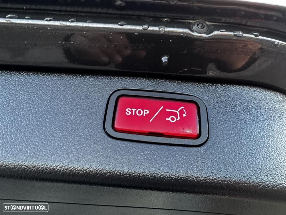 Mercedes-Benz C 300 e T 9G-TRONIC Avantgarde - 51