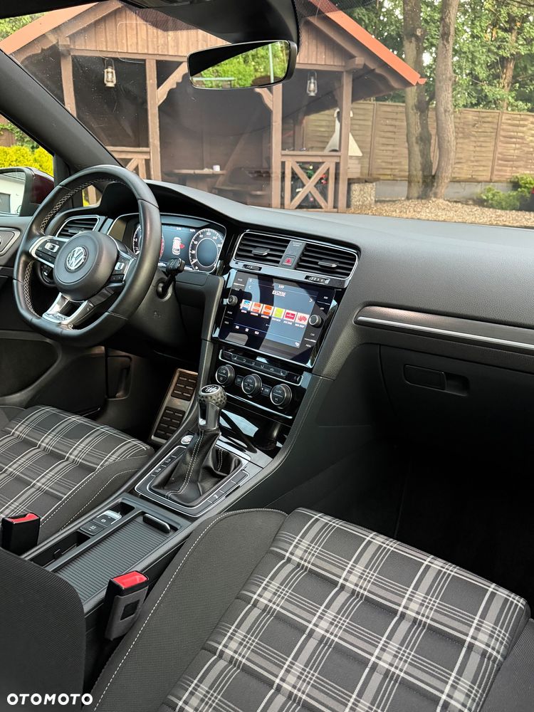 Volkswagen Golf GTD (BlueMotion Technology) - 20