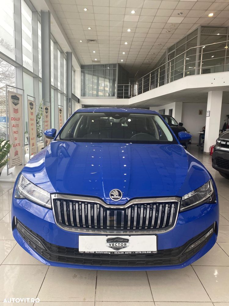 Skoda Superb 2.0 TDI DSG Ambition - 2