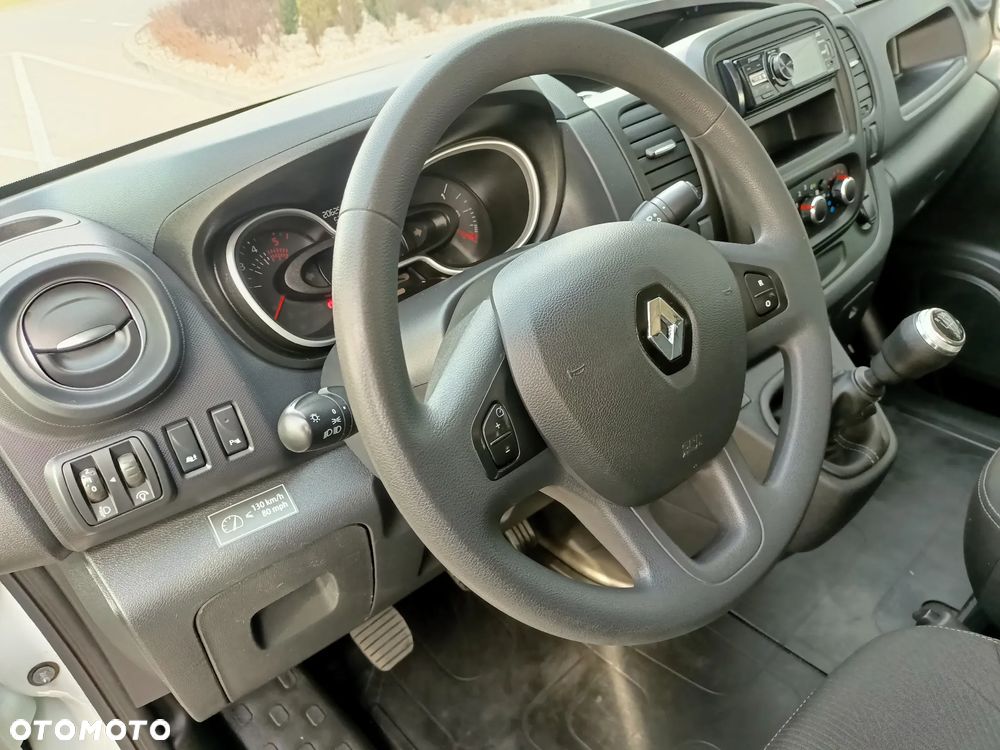 Renault TRAFIC 2.0 DCI LONG 6-OSOBOWO-CIĘŻAROWY - 24