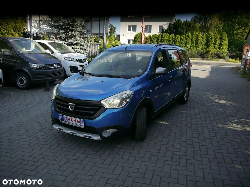 Dacia Lodgy TCe 115 Stepway - 4