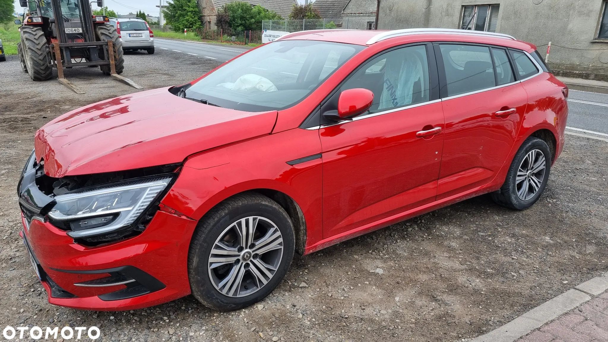 Renault Megane Grandtour TCe 140 GPF BUSINESS EDITION - 1
