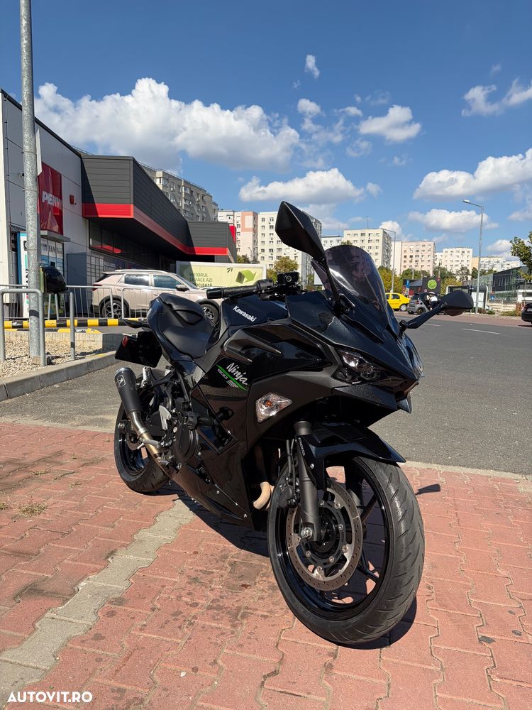 Kawasaki Ninja 500 - 1