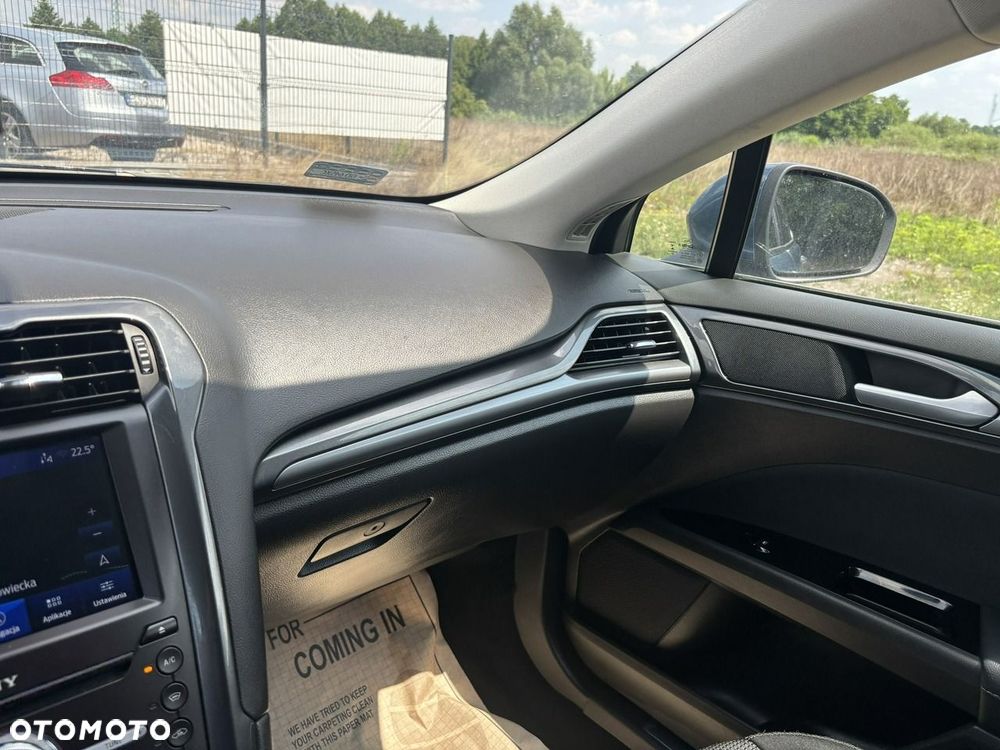 Ford Mondeo - 29