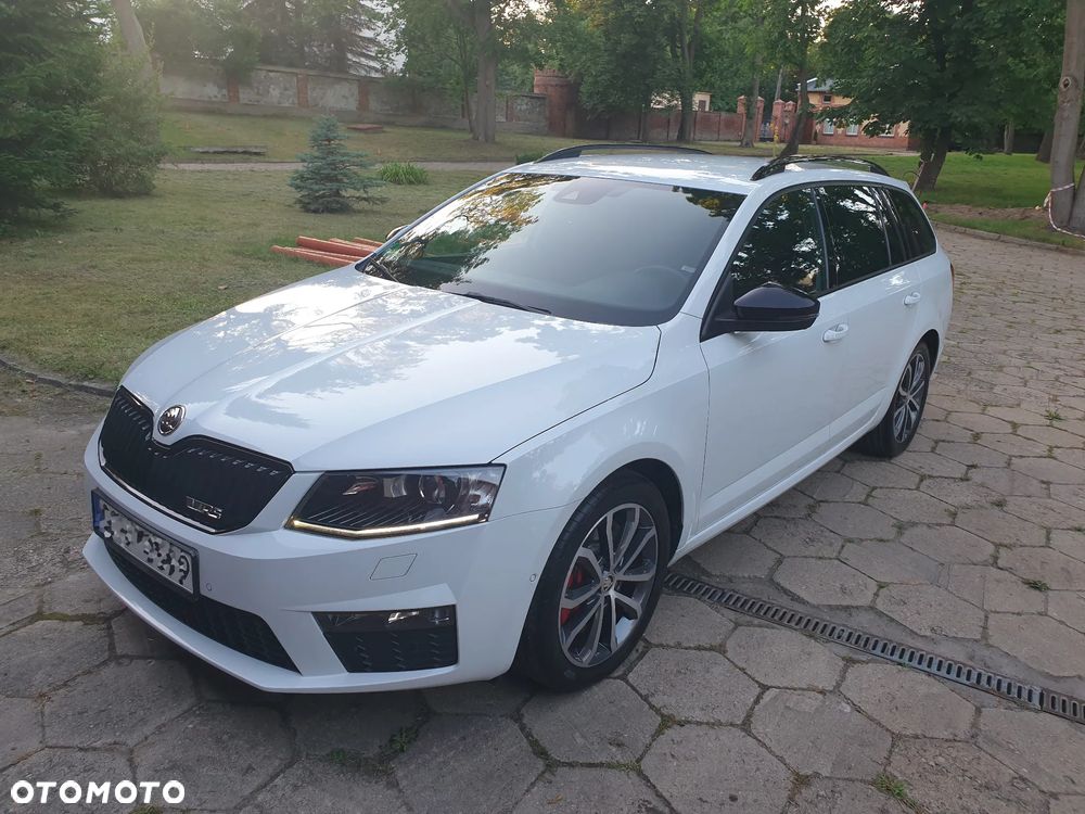 Skoda Octavia 2.0 TDI DSG RS - 10