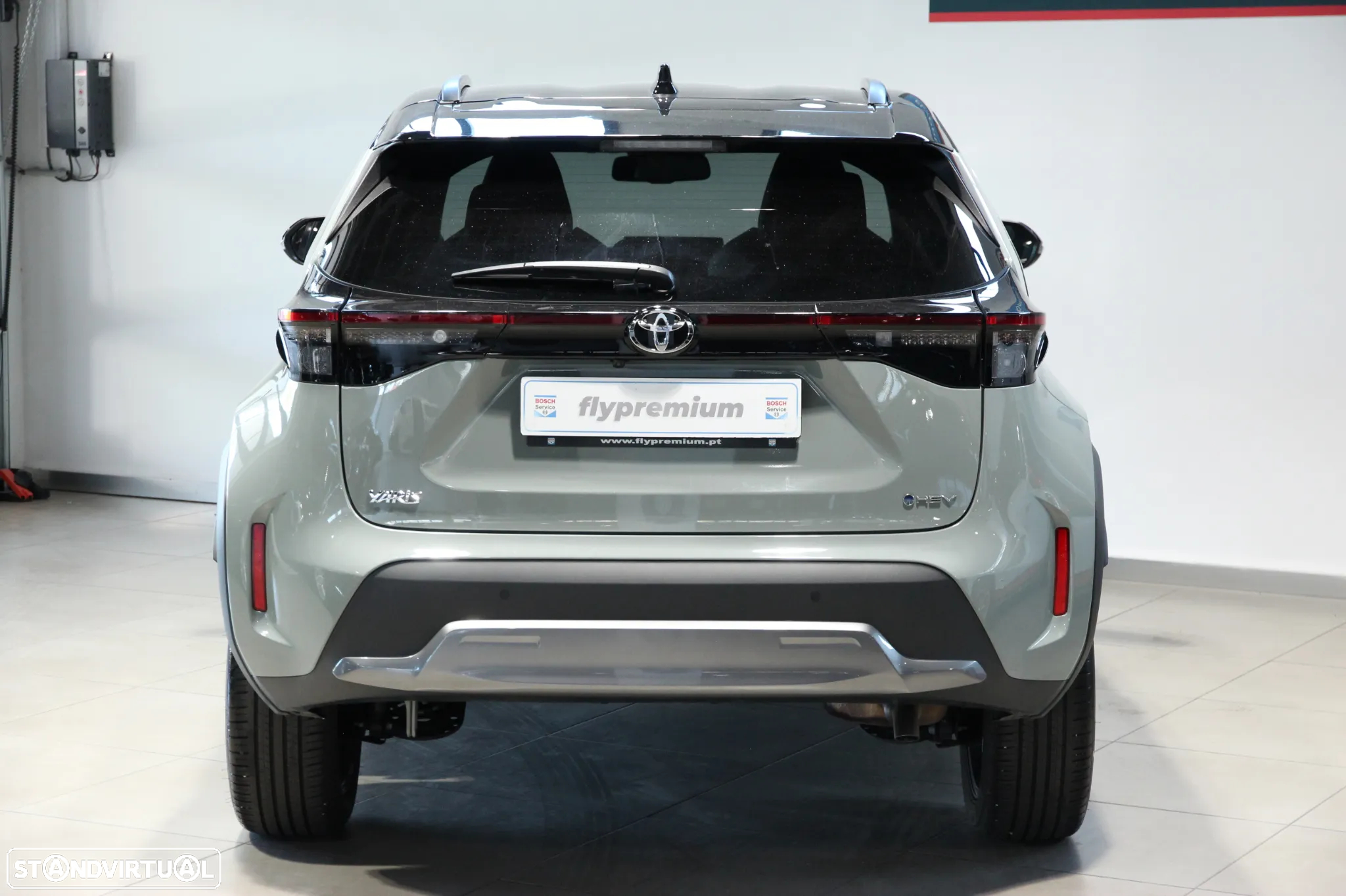 Toyota Yaris Cross 1.5 HDF Luxury - 4