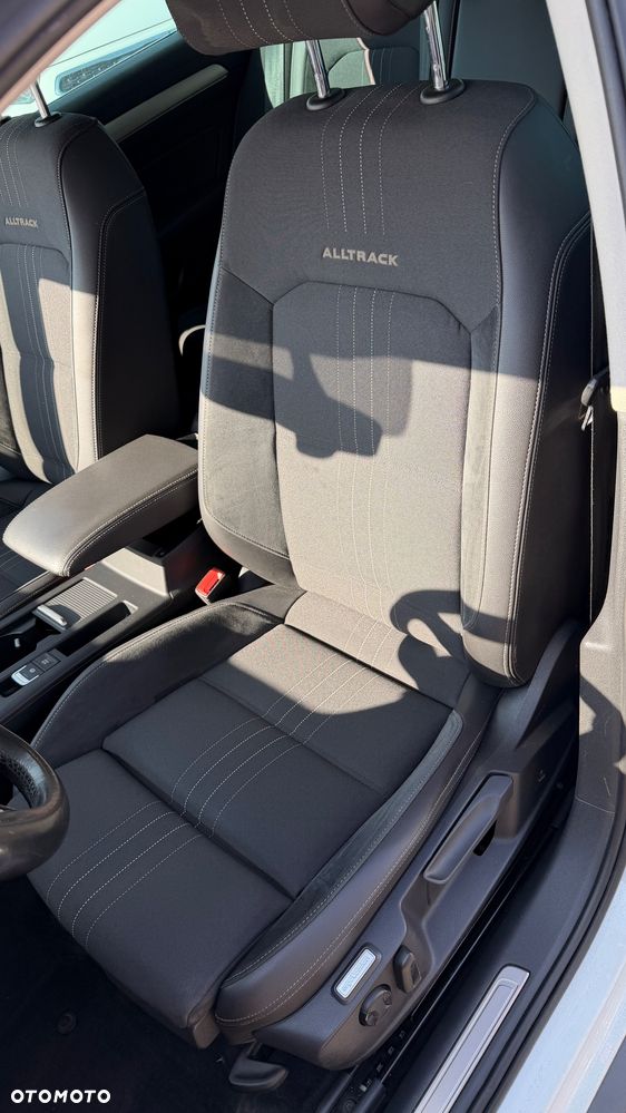 Volkswagen Passat Alltrack 2.0 TDI SCR 4Motion DSG - 20