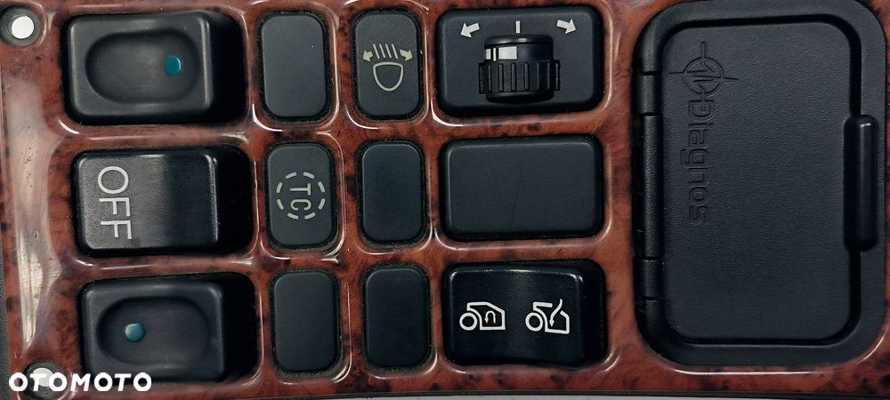 PRZYCISK SCANIA R 124 1110904 - 3