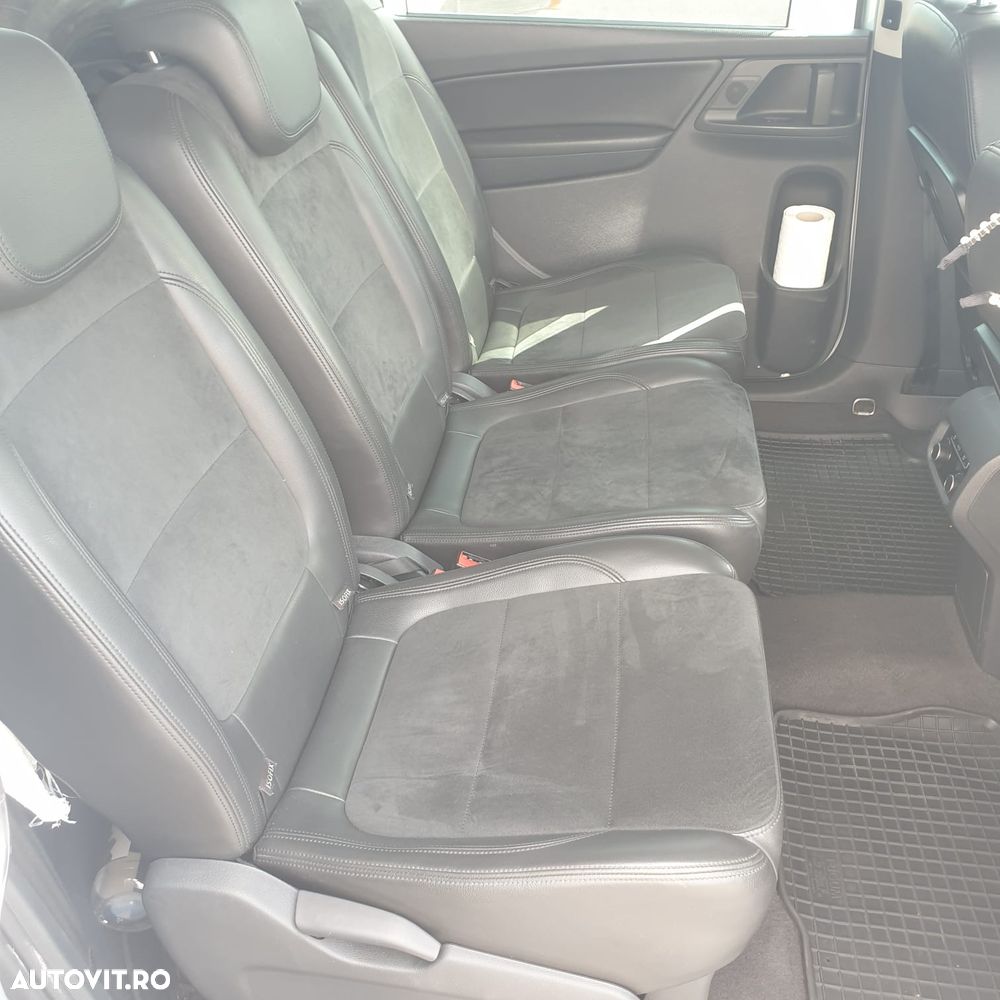 Volkswagen Sharan 2.0 TDI DSG BlueMotion Technology Highline - 8