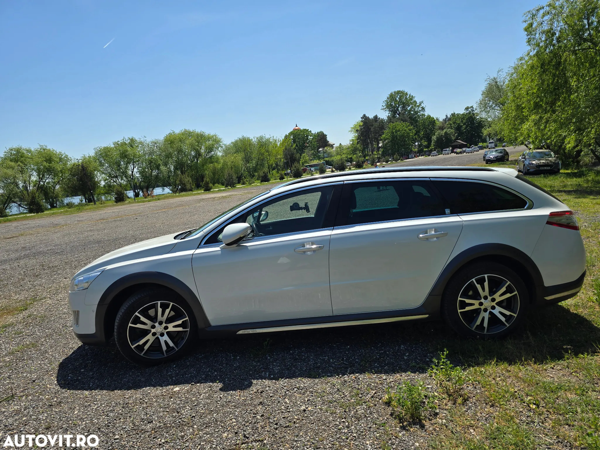 Peugeot 508 RXH Hybrid4 - 9