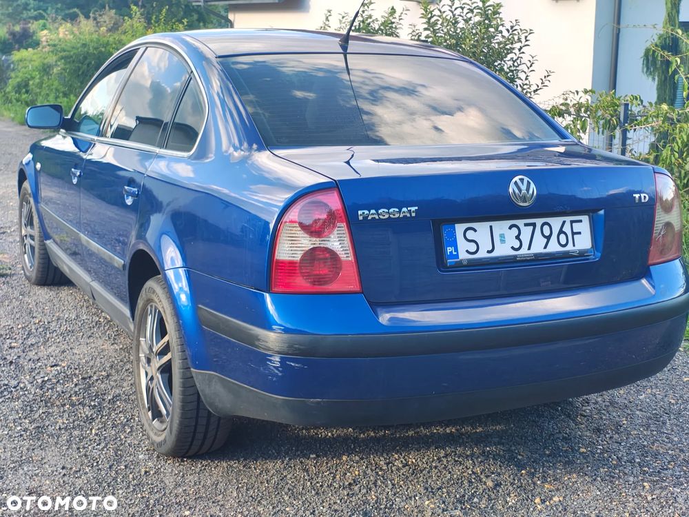 Volkswagen Passat 1.9 TDI Comfortline - 9