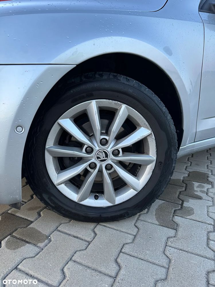 Skoda Octavia 1.6 TDI Active DSG - 9