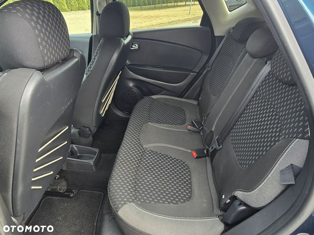 Renault Captur - 23