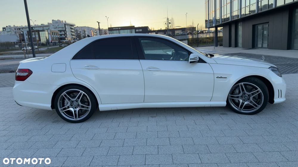 Mercedes-Benz Klasa E 63 AMG - 7