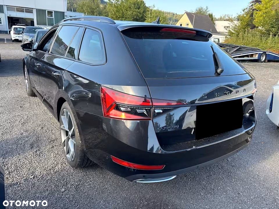 Skoda Superb 2.0 TDI 4x4 DSG Sportline - 4
