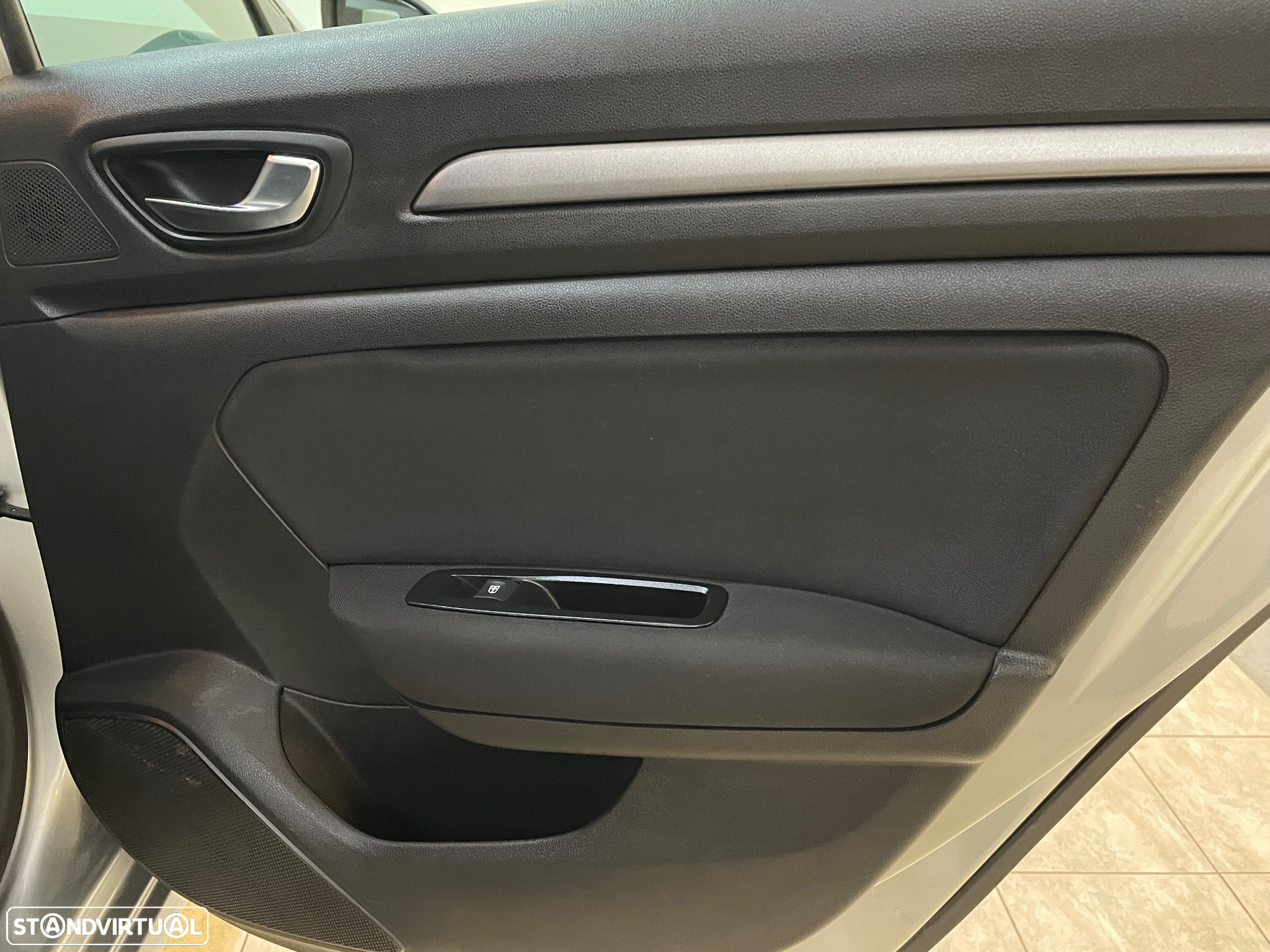 Renault Mégane Sport Tourer BLUE dCi 115 INTENS - 26