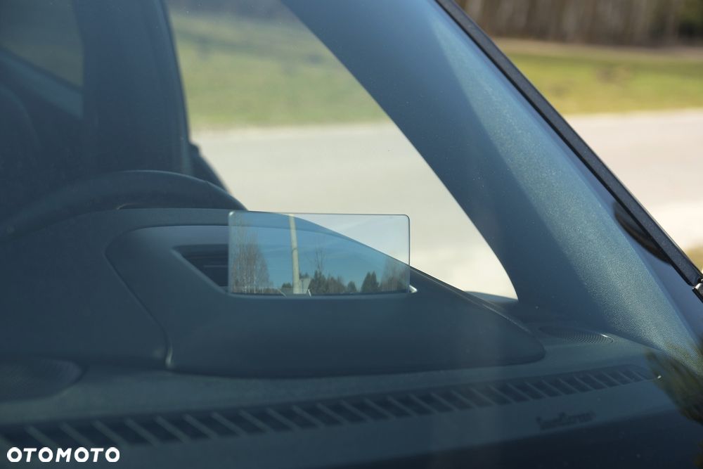 Ford Kuga 2.0 EcoBlue Hybrid ST-LINE - 32