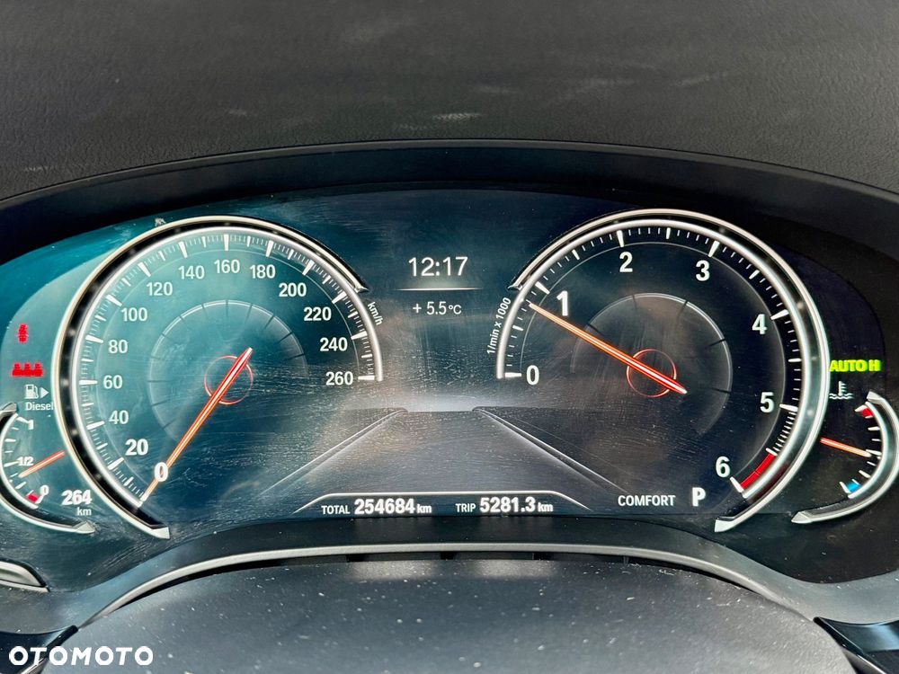 BMW Seria 5 520d xDrive M Sport sport - 19